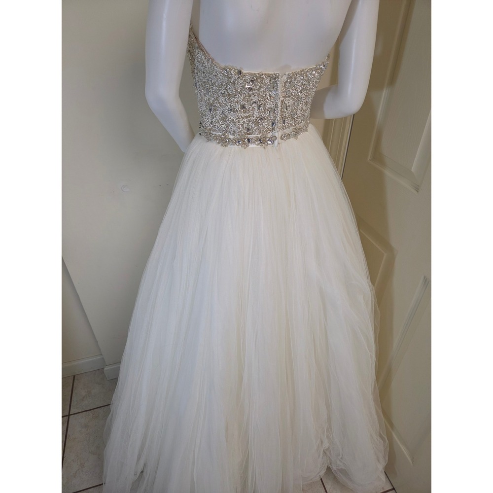 Maggie Sottero Haute Couture Beaded Tulle Wedding Dress Ball Gown Ivory Size 6 - Picture 12 of 16